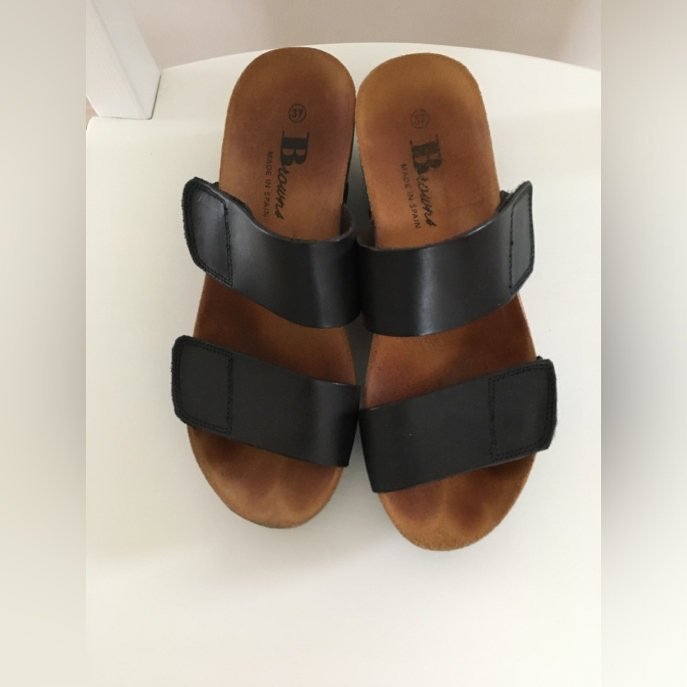 Platform sandals